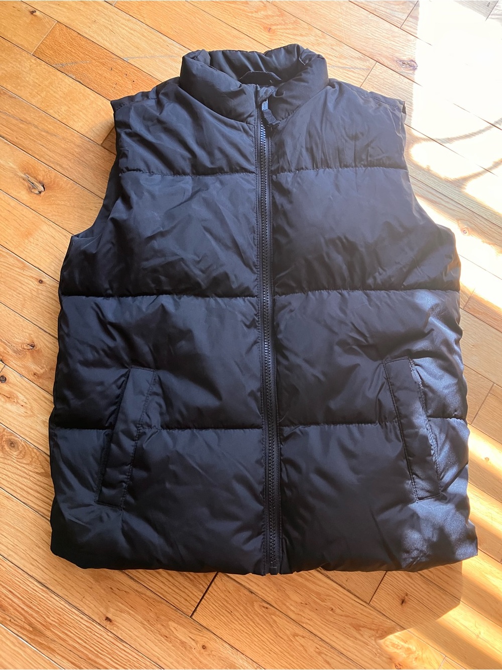 Old Navy Black Quilted Puffer Vest - Sleeveless Zip Front